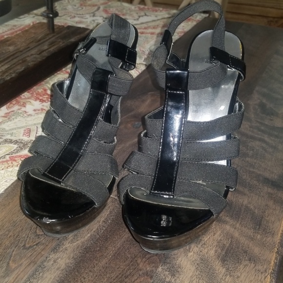 Bakers Platform cutout strappy heels - Picture 7 of 7